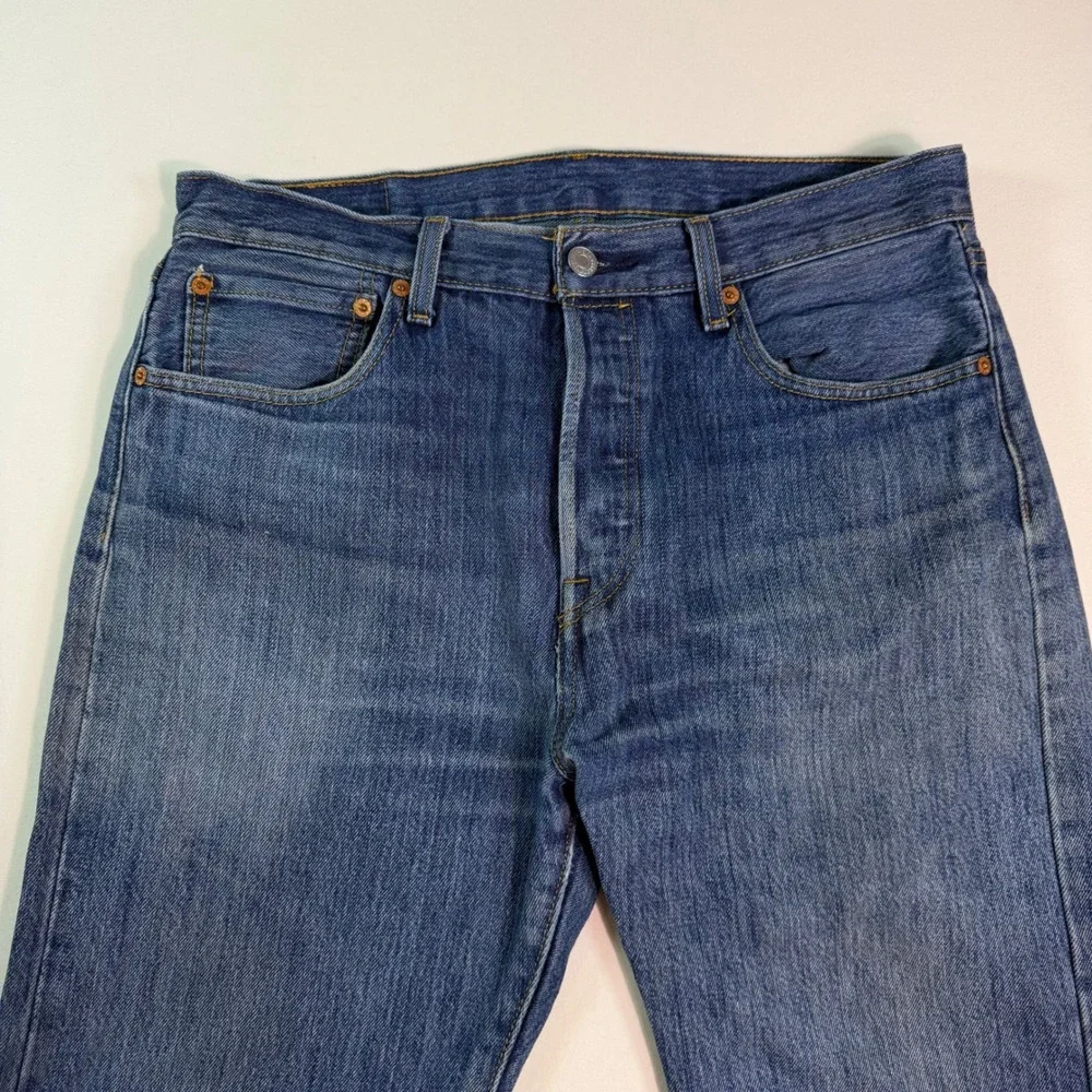 Levis 501 Original Fit Mens Blue Denim Straight Leg Button Fly Jeans 34x31‎
